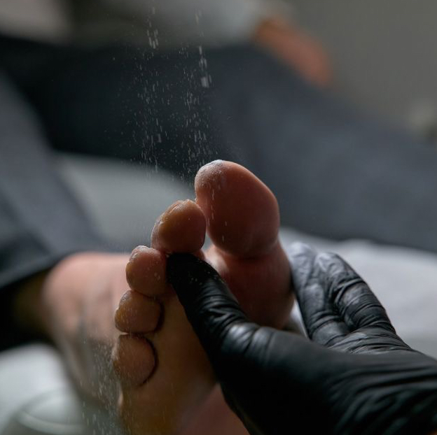 Педикюр мужской аппаратный smart дисками ( без замачивания ног )