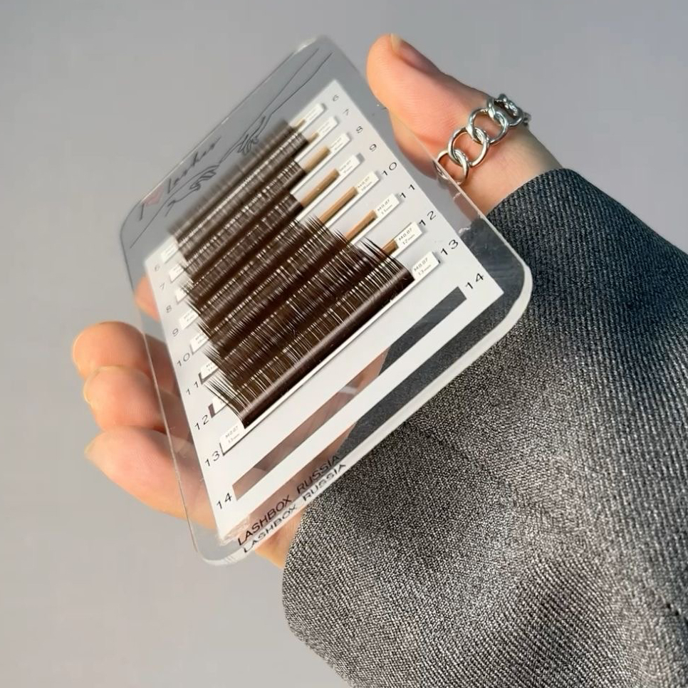 Наращивание ресниц 1,5D объёма