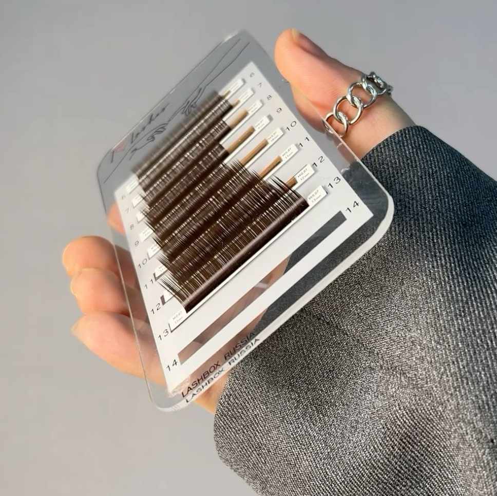 Наращивание ресниц с изгибом 