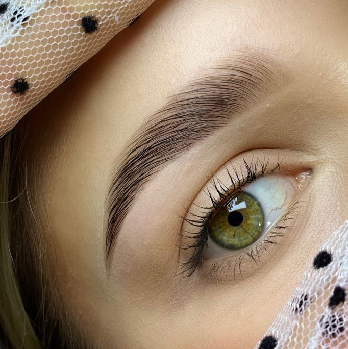 Коррекция бровей (пинцет, воск) + окрашивание