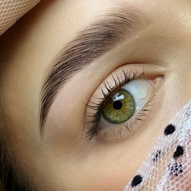 Ламинирование бровей ( окрашивание бровей включено)