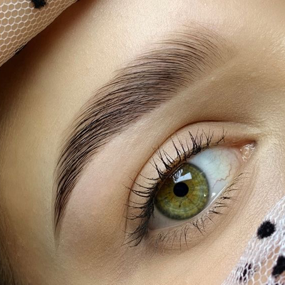 Окрашивание бровей краской