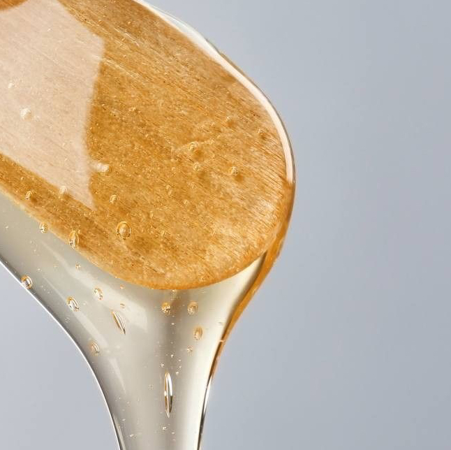 Эпиляция лба (шугаринг)