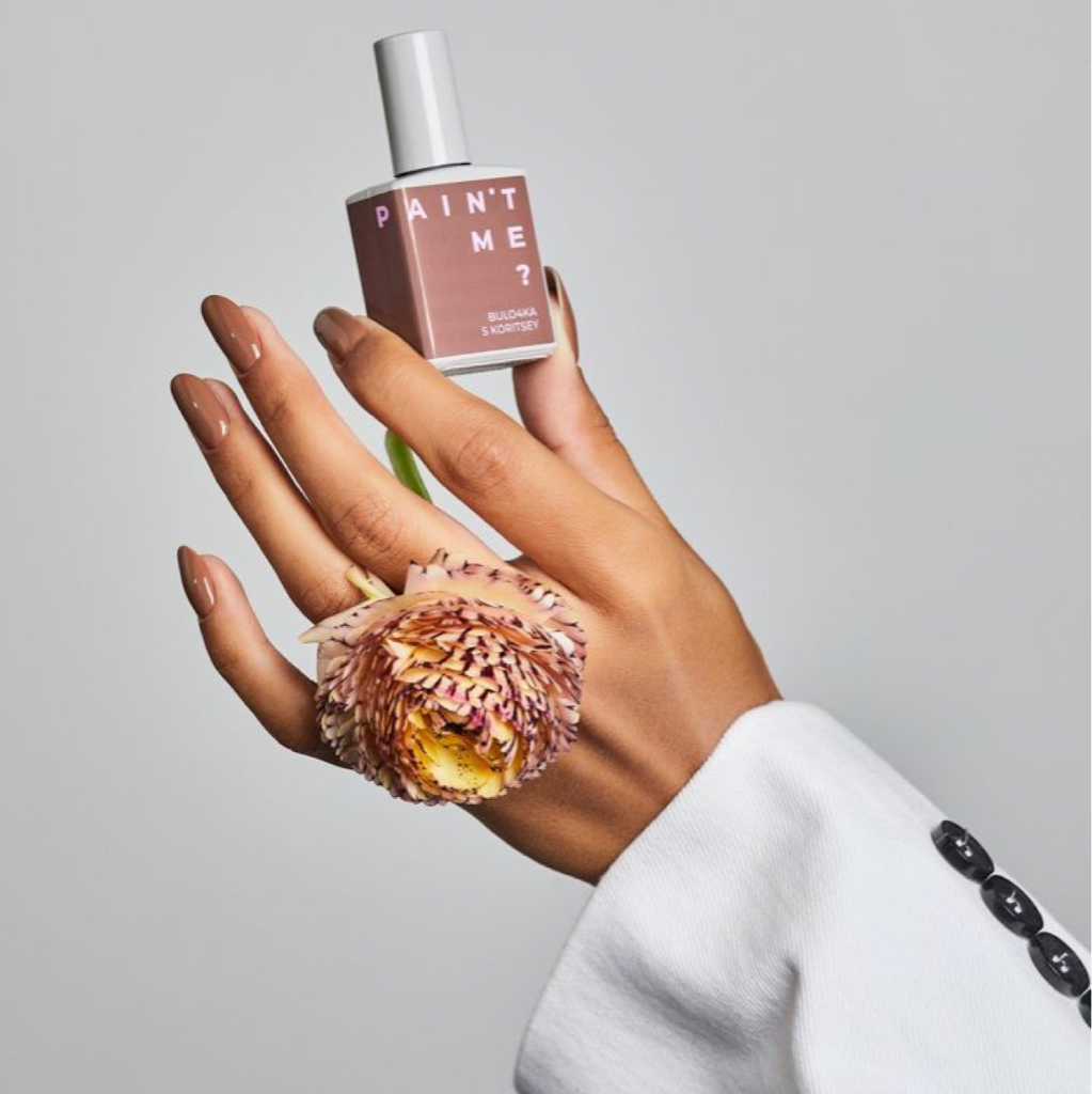 Покрытие лаком (при услуге маникюр/педикюр)