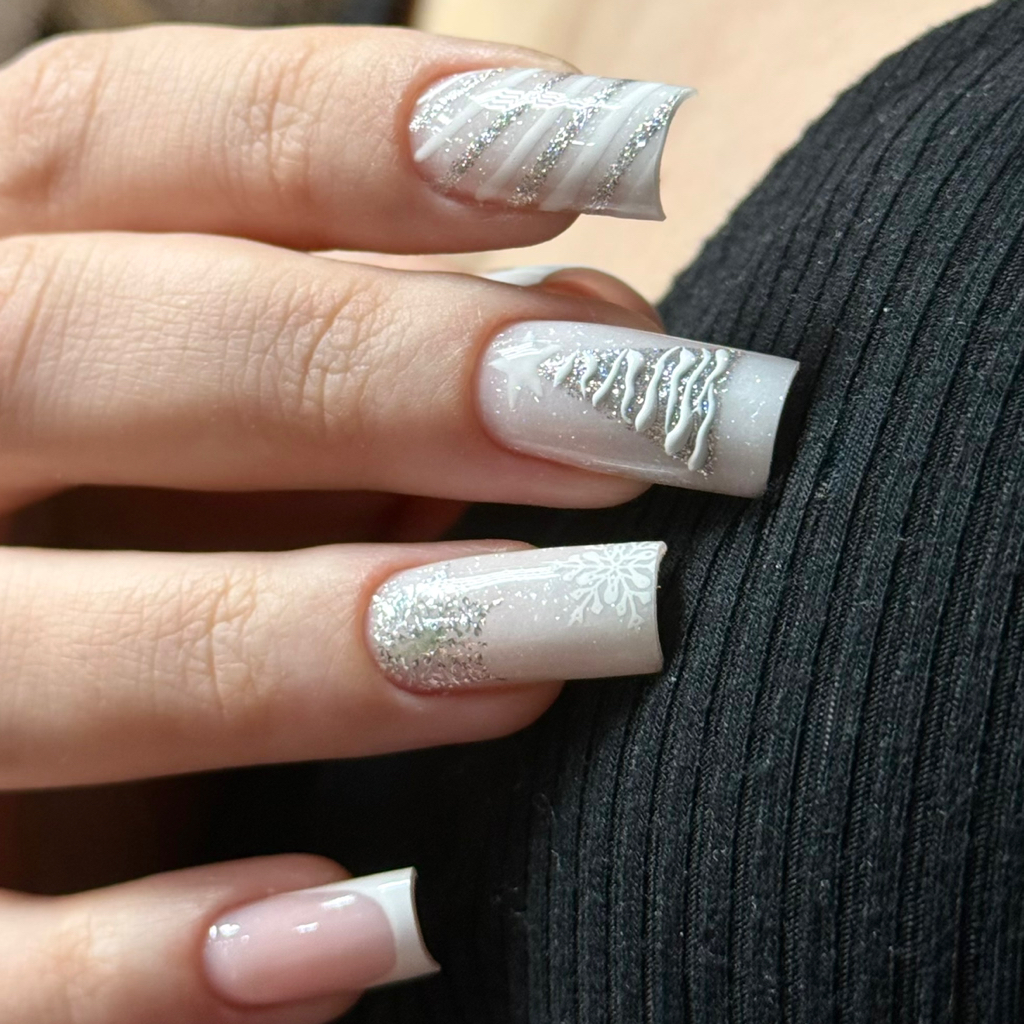 Наращивание ногтей