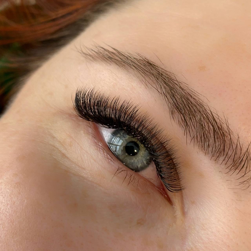 Наращивание ресниц 2D