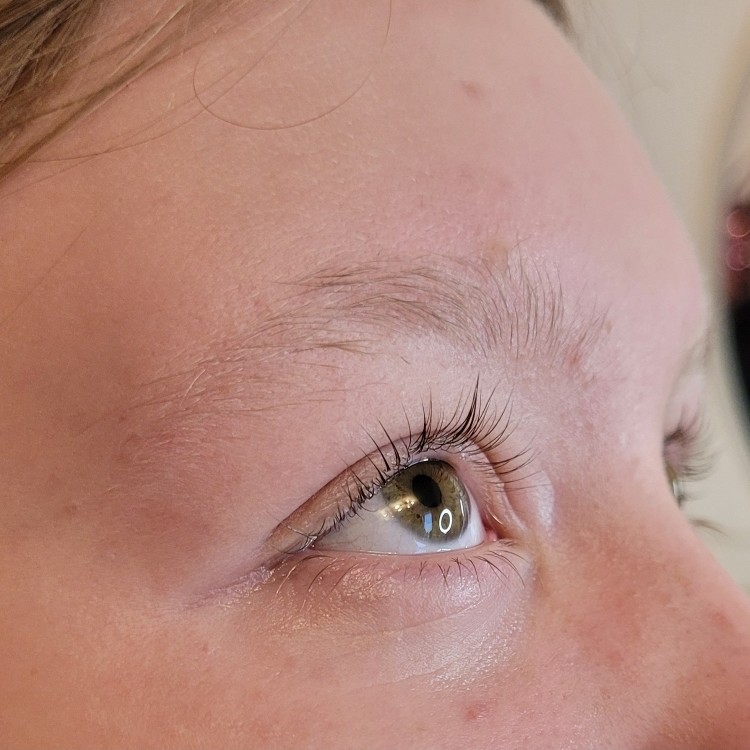 Ламинирование ресниц/бровей