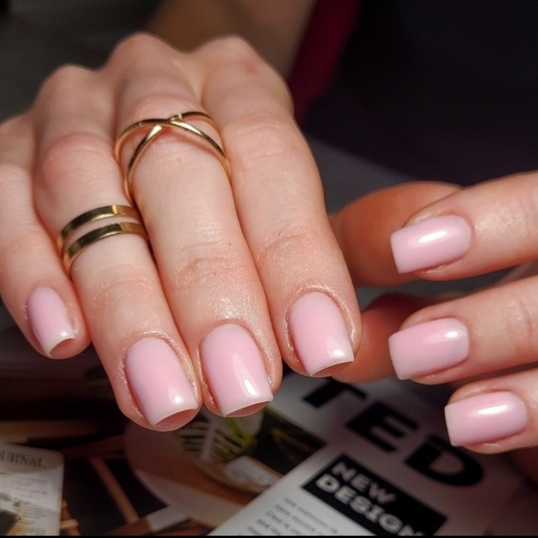 Маникюр +укрепление гелем