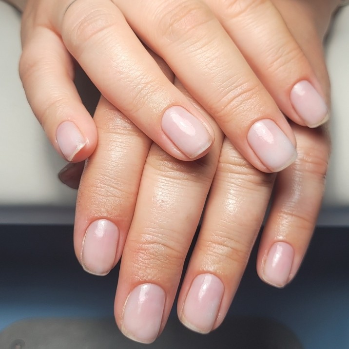 Снятие гель-лака +гигиенический маникюр