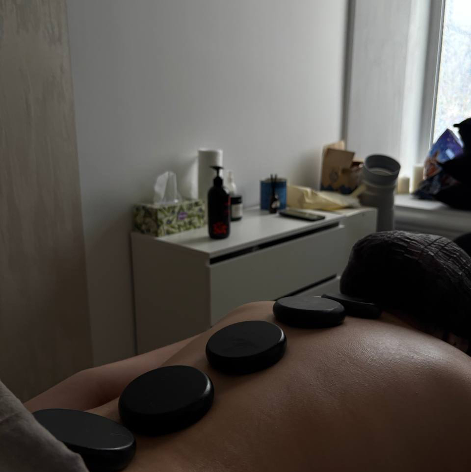 Комплекс: Классический массаж спины + Стоун-терапия