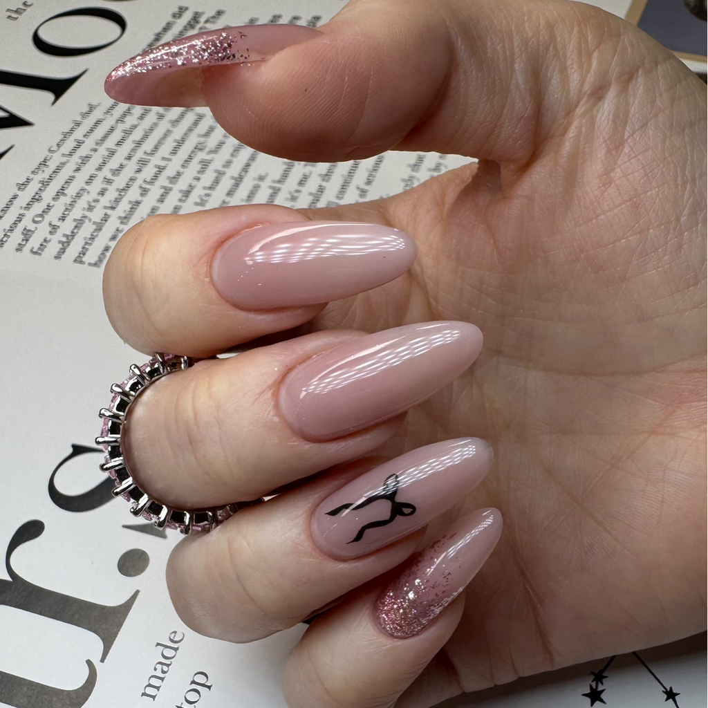 Дизайн - фольга,стразы,блёстки