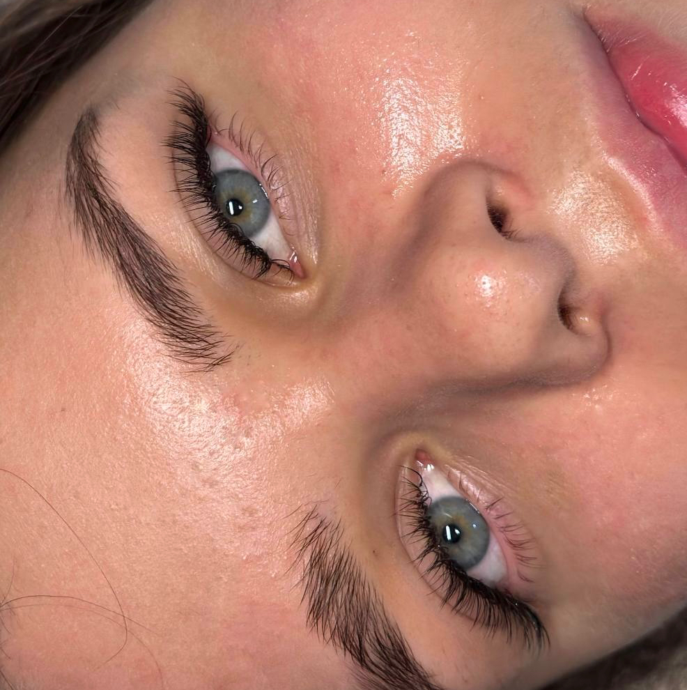 Классическое наращивание ресниц