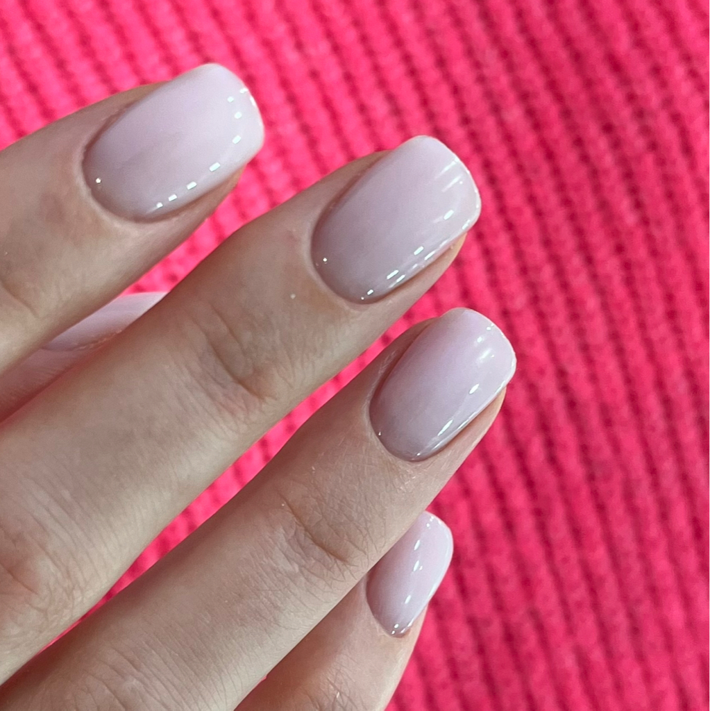 Маникюр с покрытием гель-лак