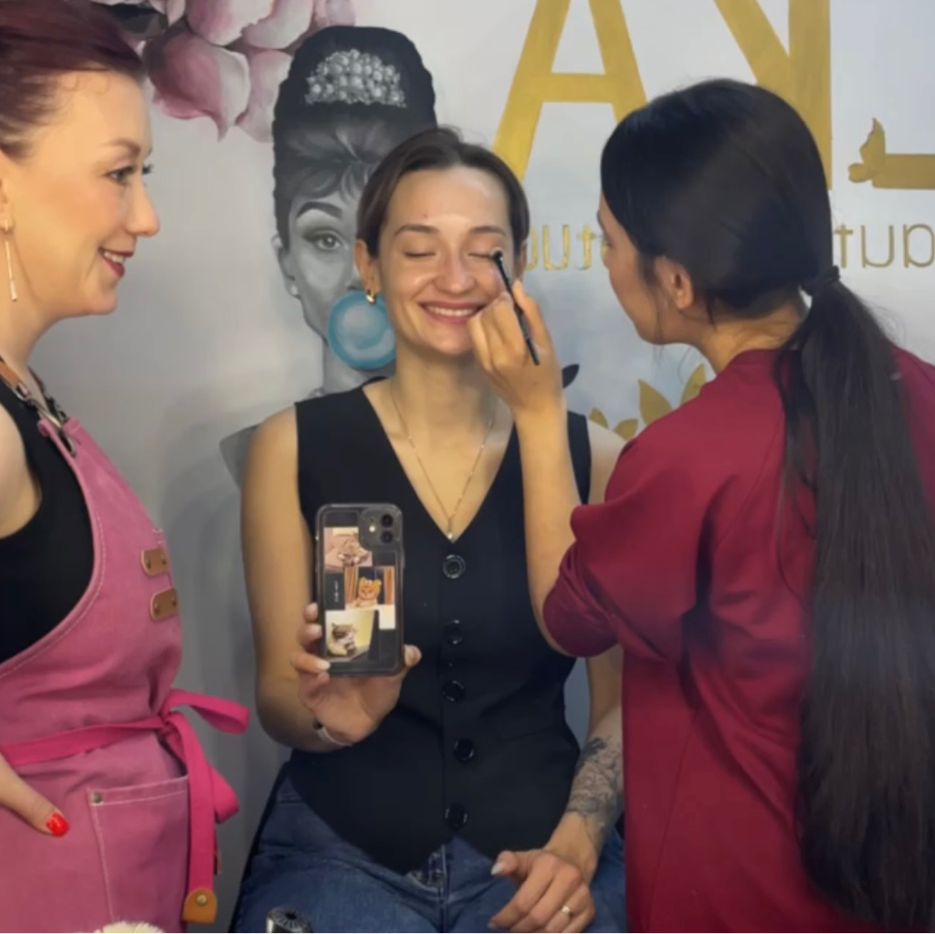 Курс «Сам себе визажист»