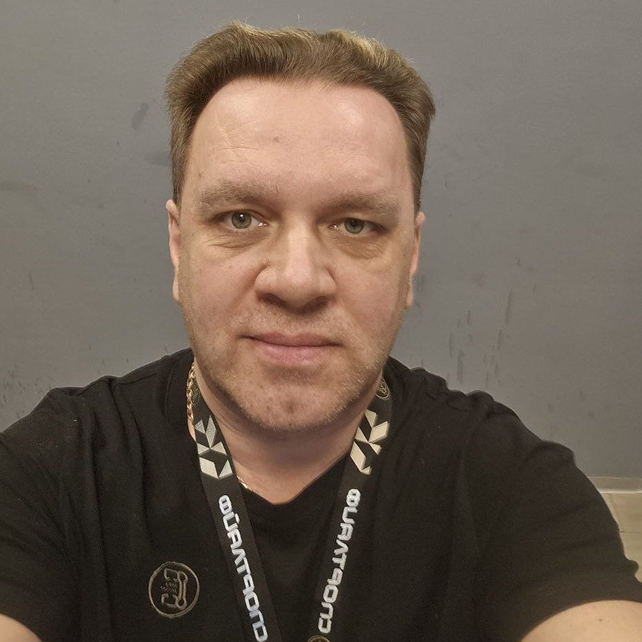 Руслан Владимирович