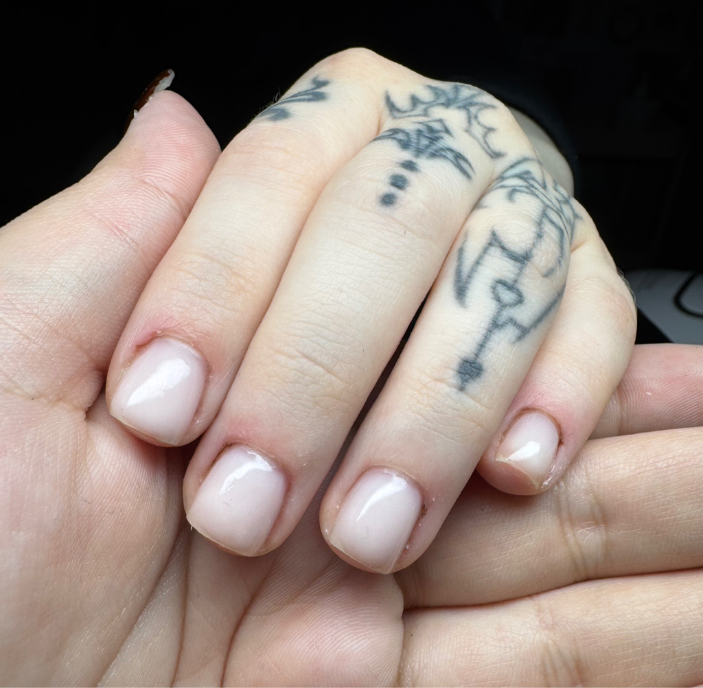 Маникюр с покрытием