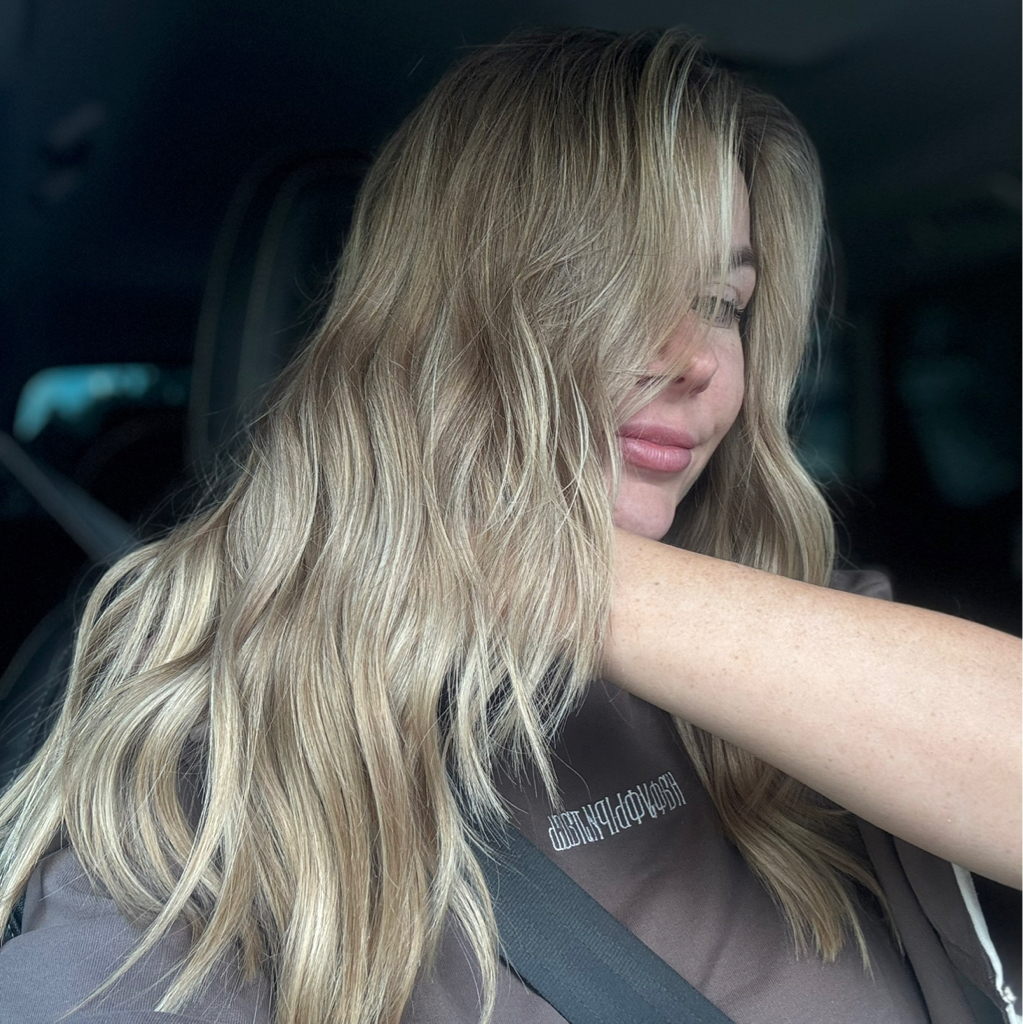 Сложное окрашивание в технике Airtouch