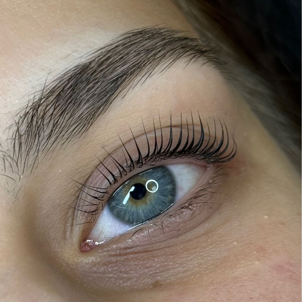 Ламинирование ресниц