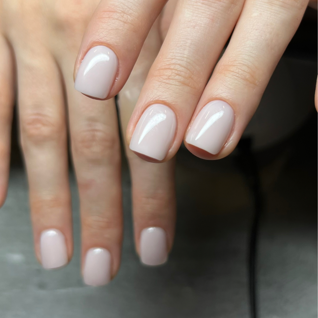 Маникюр комплекс с гель-лаком (ап.маникюр+выравнивание)