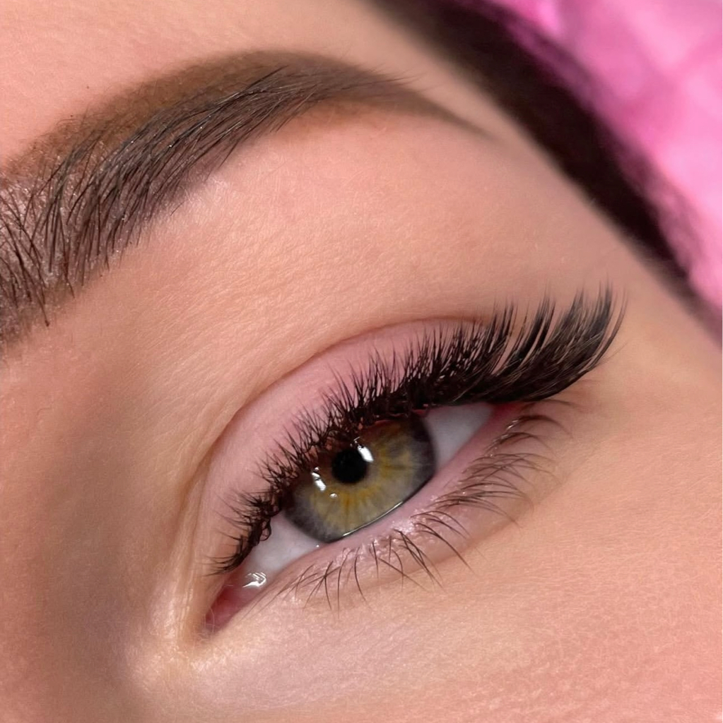 Наращивание ресниц 2D