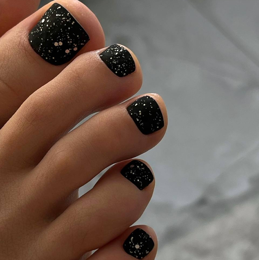 Педикюр с покрытием