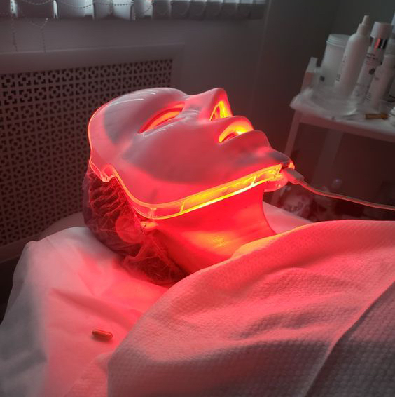 Фототерапия в Led маске