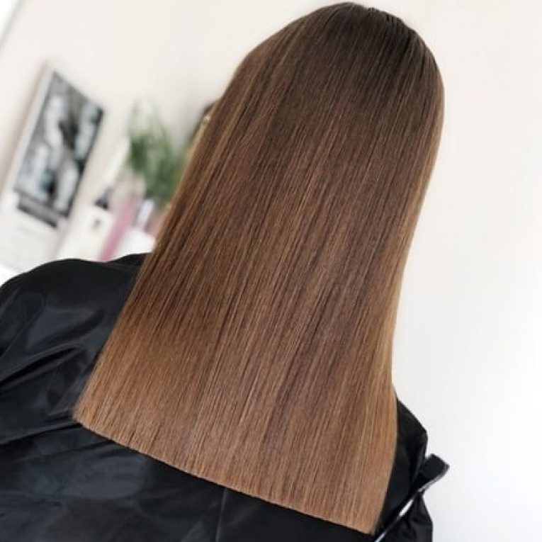 Стрижка кончиков волос