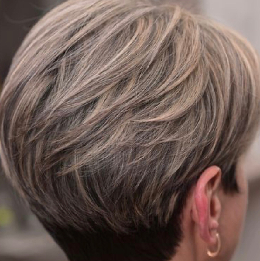 Сложное окрашивание коротких волос