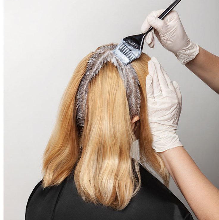 Окрашивание Корней  (Окрашивание  Корней в один тон не более 1,5 см❗️, без тонирования полотна)