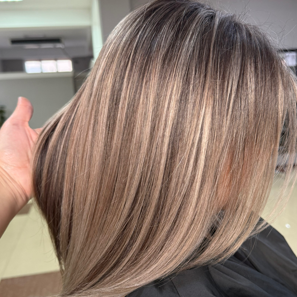 Техника «Бесшовное мелирование»