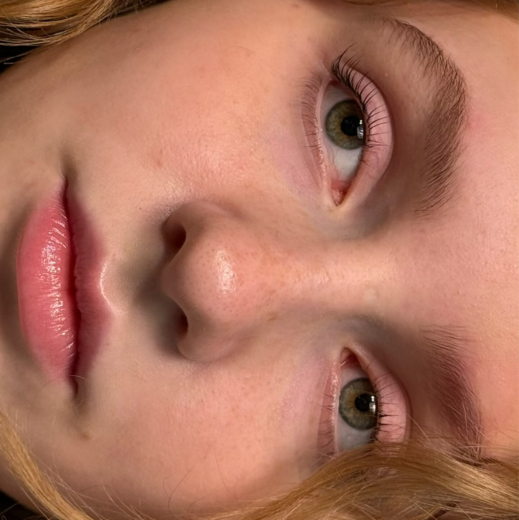 КОМБО: ламинирование бровей без окрашивания+ламинирование ресниц