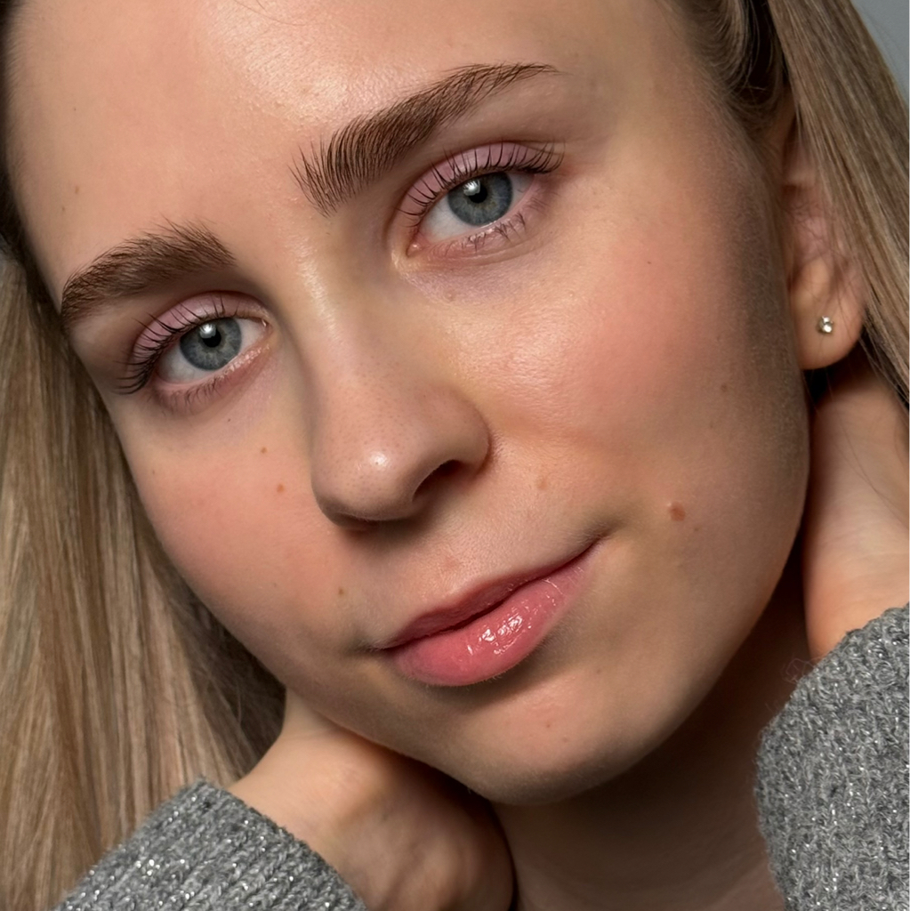 КОМБО: коррекция и окрашивание бровей+ламинирование ресниц