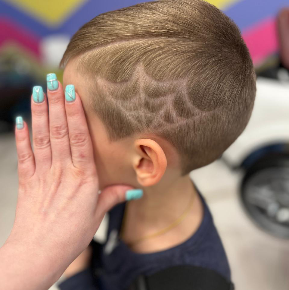 Детская стрижка в машинке для мальчиков до 5 лет