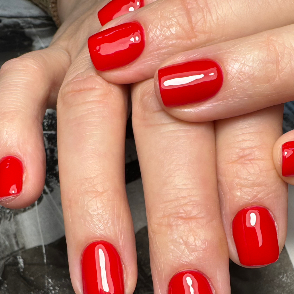 Маникюр с покрытием