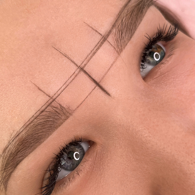 Рефреш перманентного макияжа бровей (от 12 мес до 18 мес)