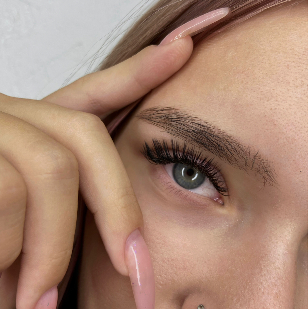 Мокрый эффект “Mascara”