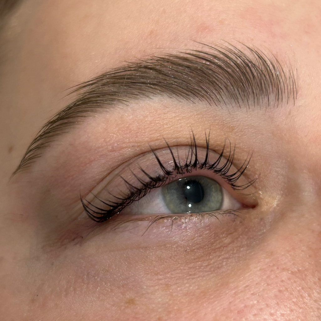 Ламинирование ресниц