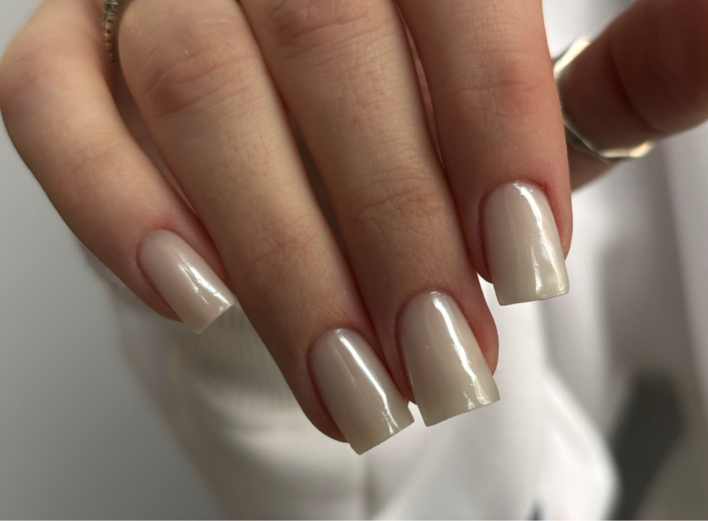 Пакет "М"  комбинированный маникюр + моделирование + укрепление гелем