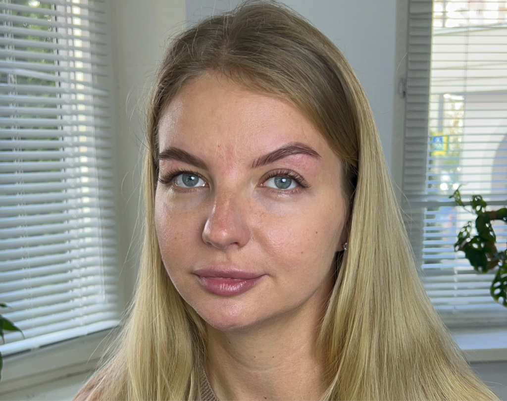 Коррекция бровей