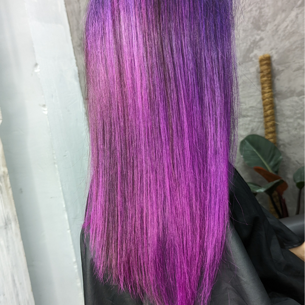 Консультация по креативному (яркому, цветному окрашиванию)