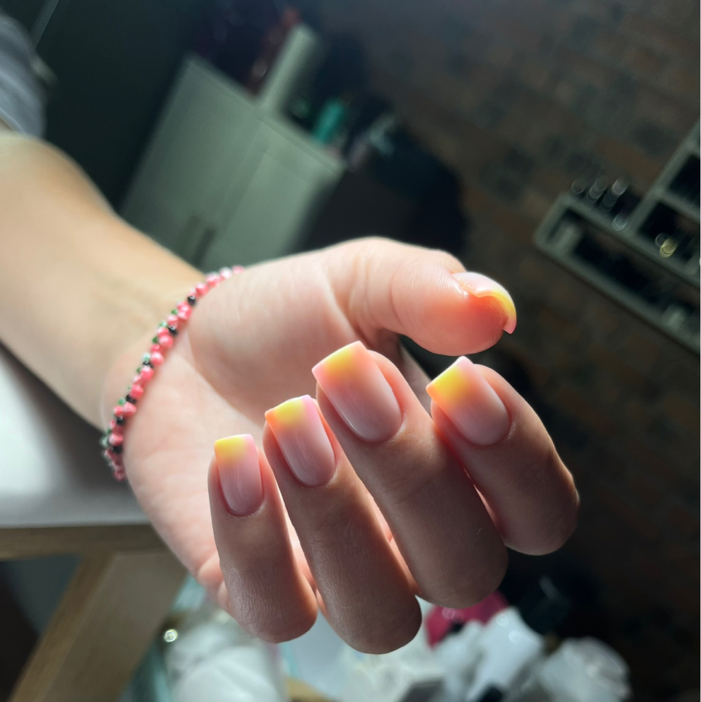 Укрепление гелем, исправление архитектуры, до наращивание