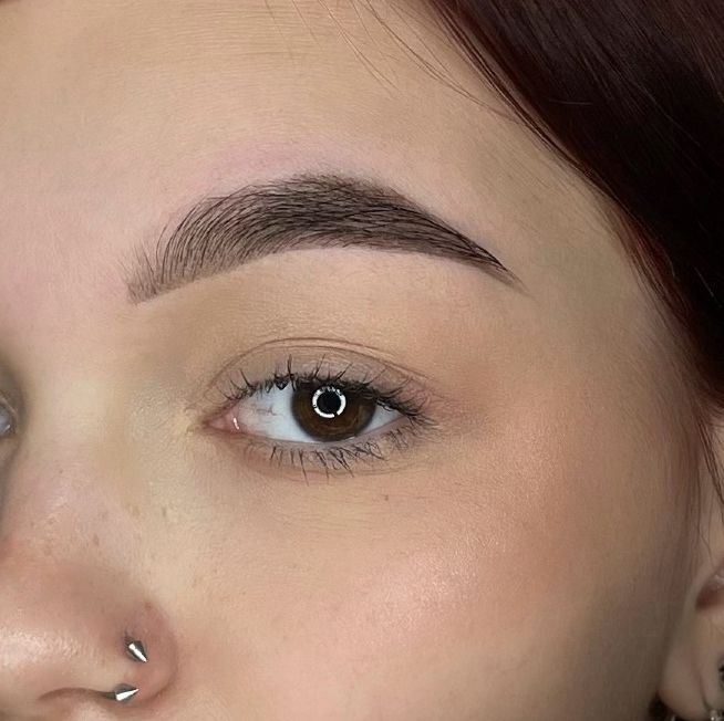 КОМПЛЕКС 3   
Оформление и окрашивание бровей+ Лами ресниц