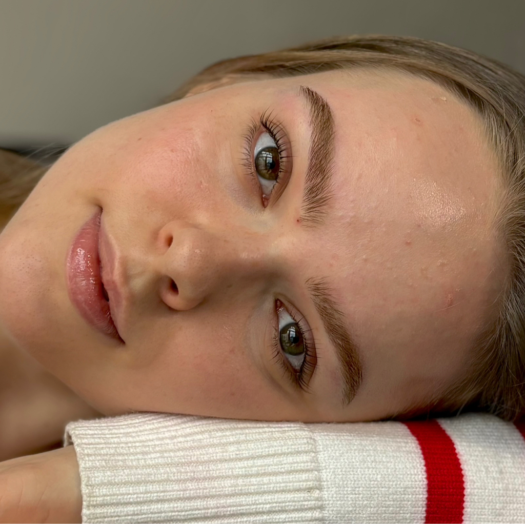 Комплекс Ламинирования Ресниц и Оформления Бровей