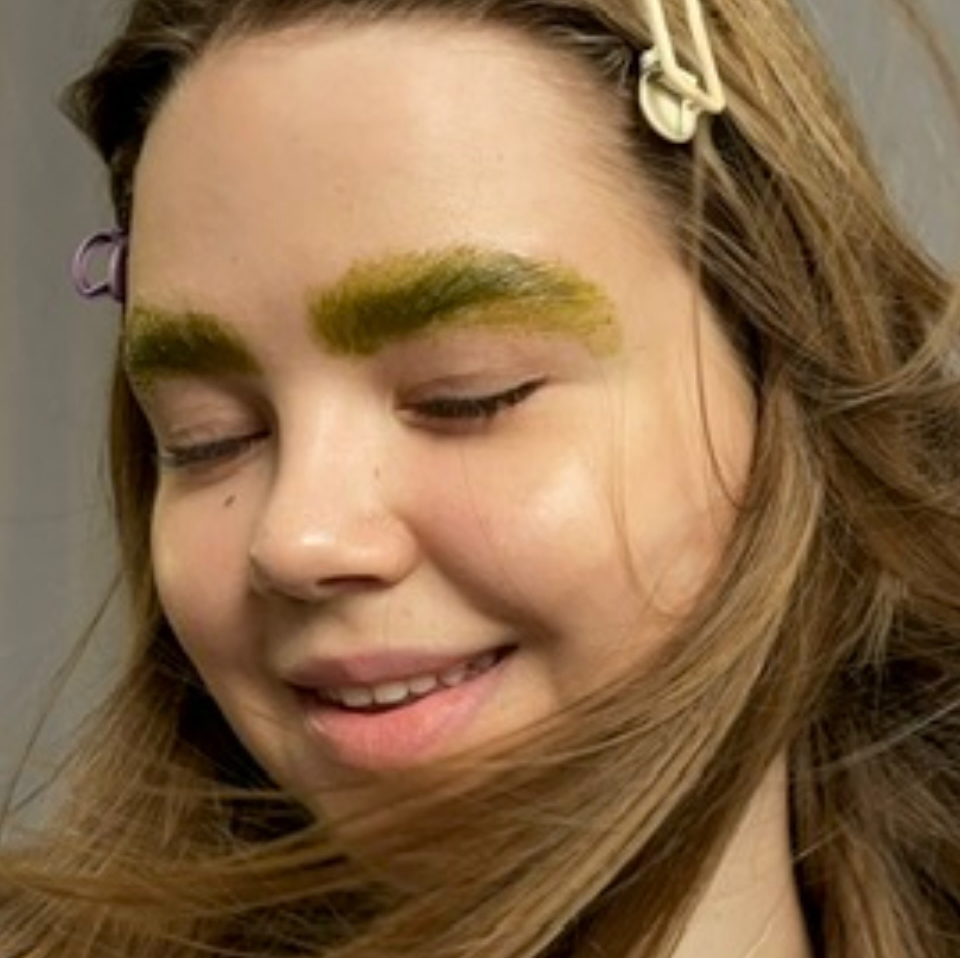 Первый раз/ не знаю , что хочу [брови]