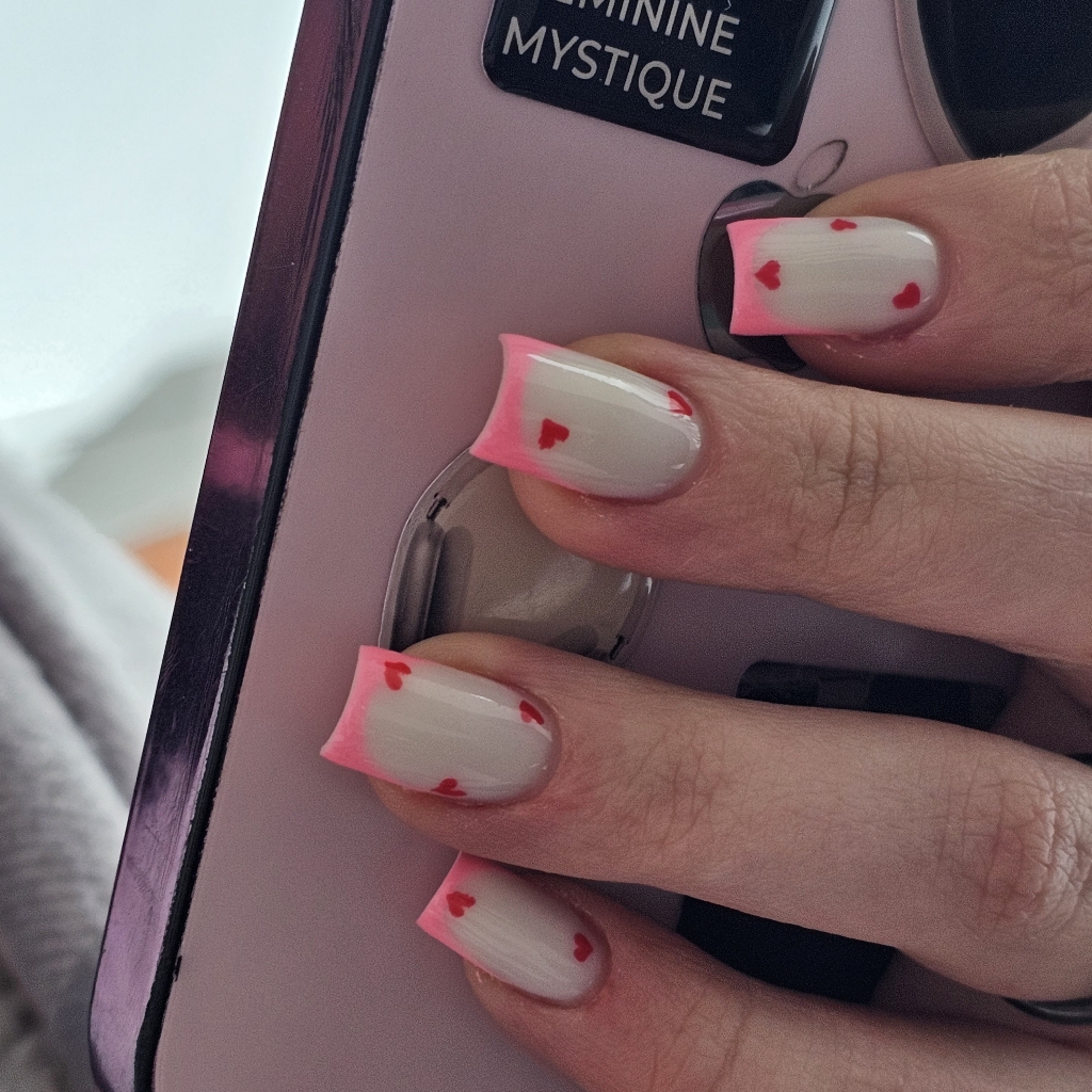 Наращивание ногтей