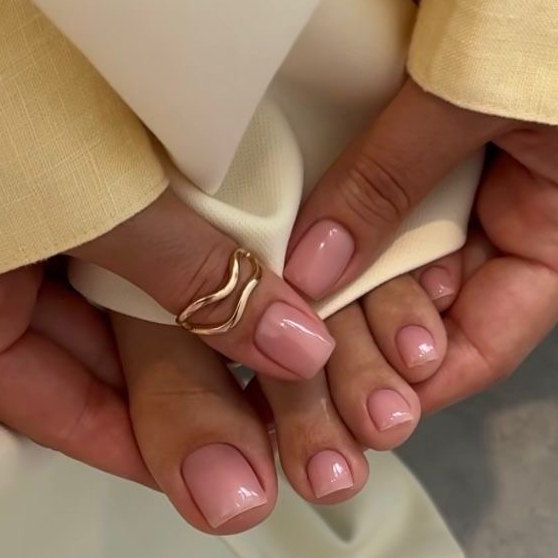 КОМБО М:покрытие/коррекция ногтей+педикюр с покрытием (обработка пальчиков + покрытие)