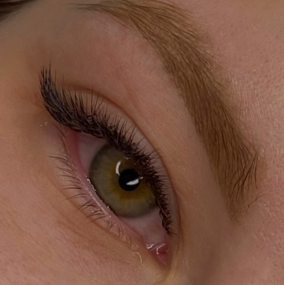 Наращивание ресниц 2д