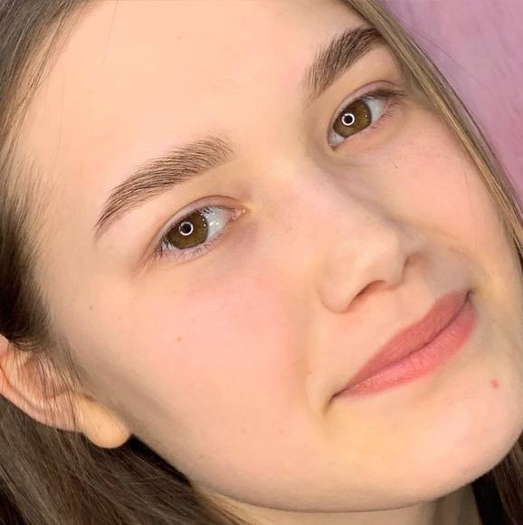 Полное оформление: окрашивание + коррекция бровей