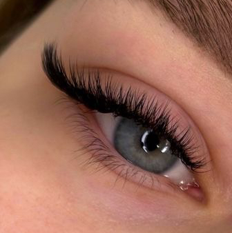 Наращивание ресниц 3D-4D