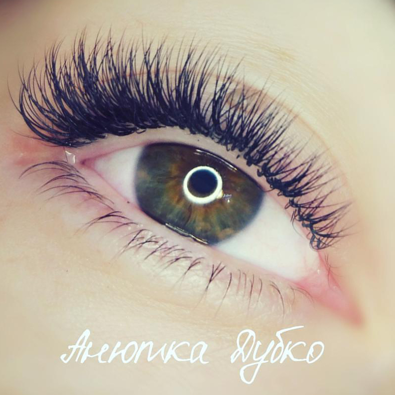 Наращивание ресничек 2 D (двойной объем)